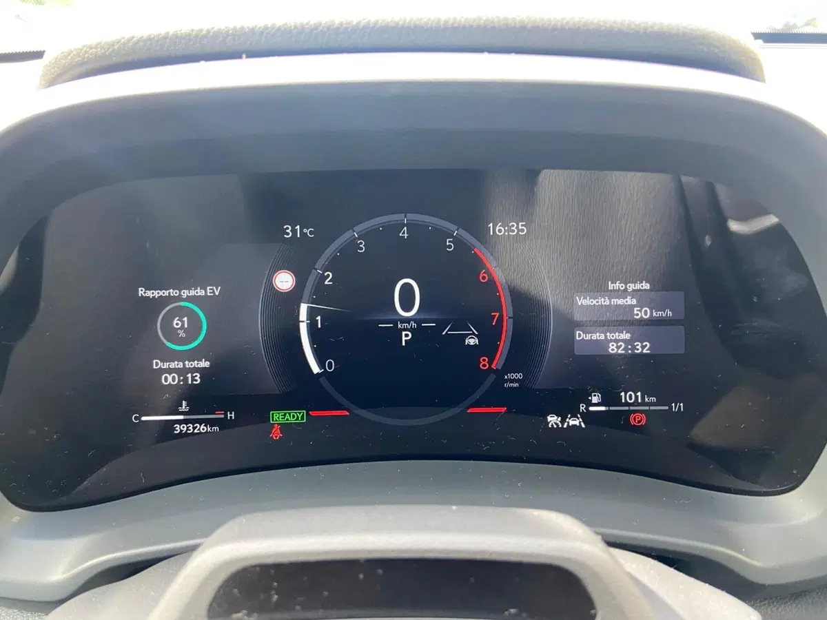 Lexus LBX usata a Piacenza (18)