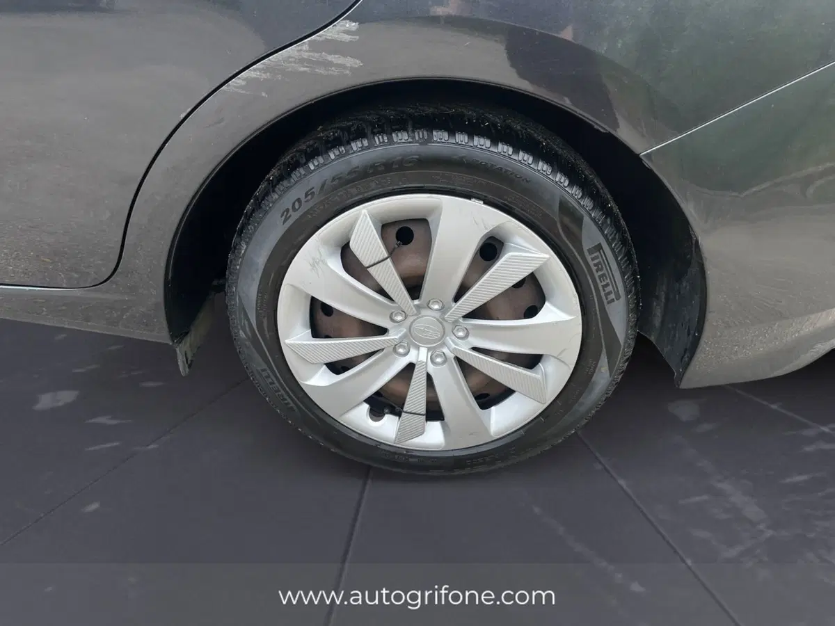 Subaru Impreza usata a Modena (14)