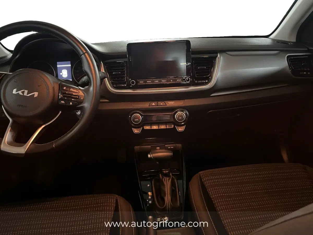Kia Stonic usata a Modena (11)