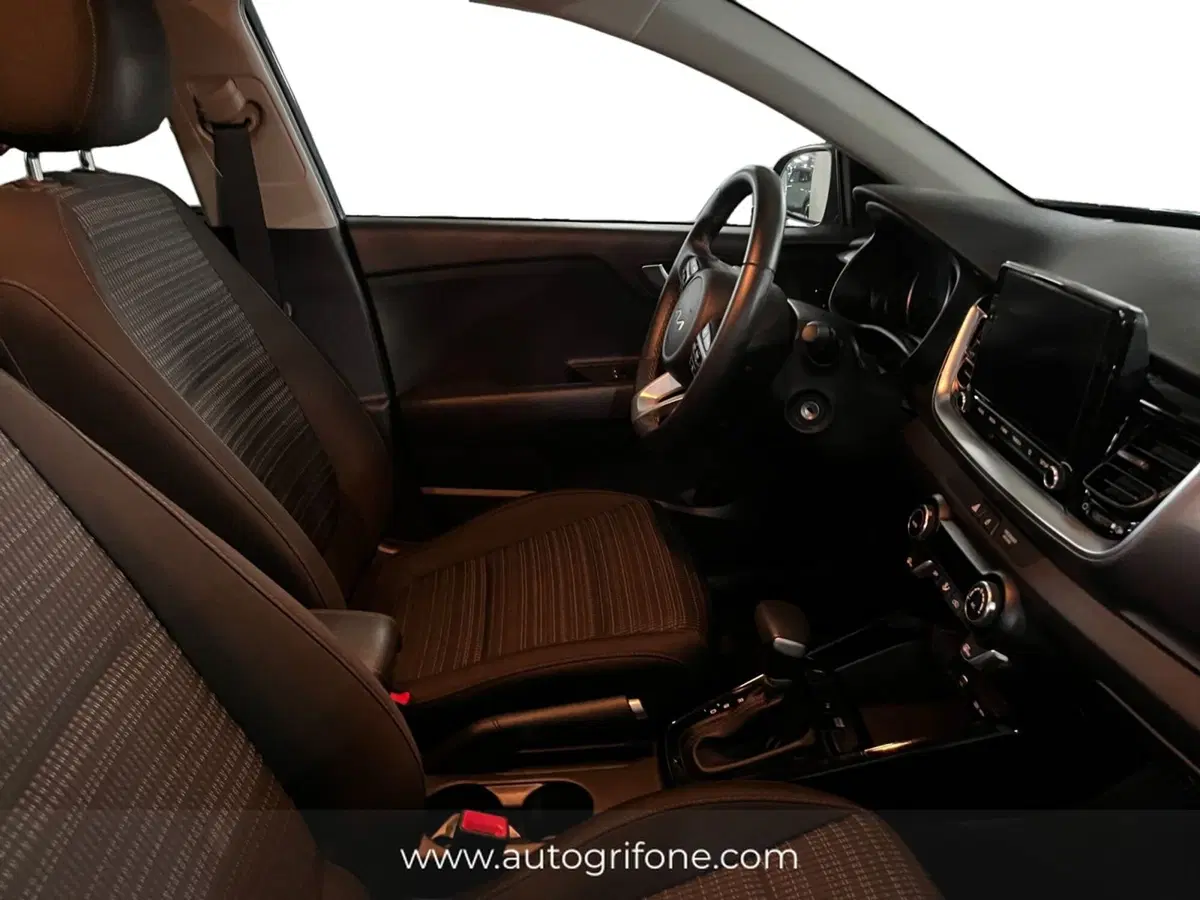 Kia Stonic usata a Modena (15)