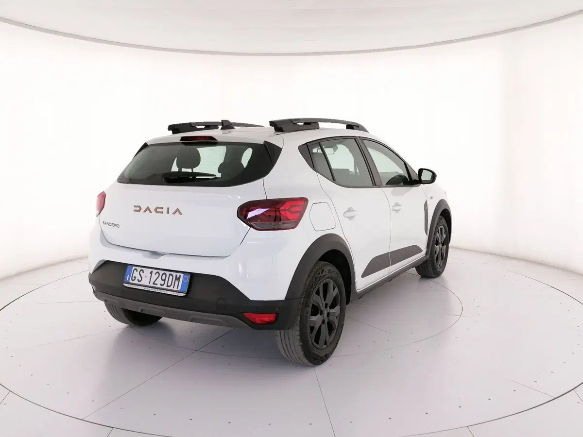 Dacia Sandero usata a Roma (2)