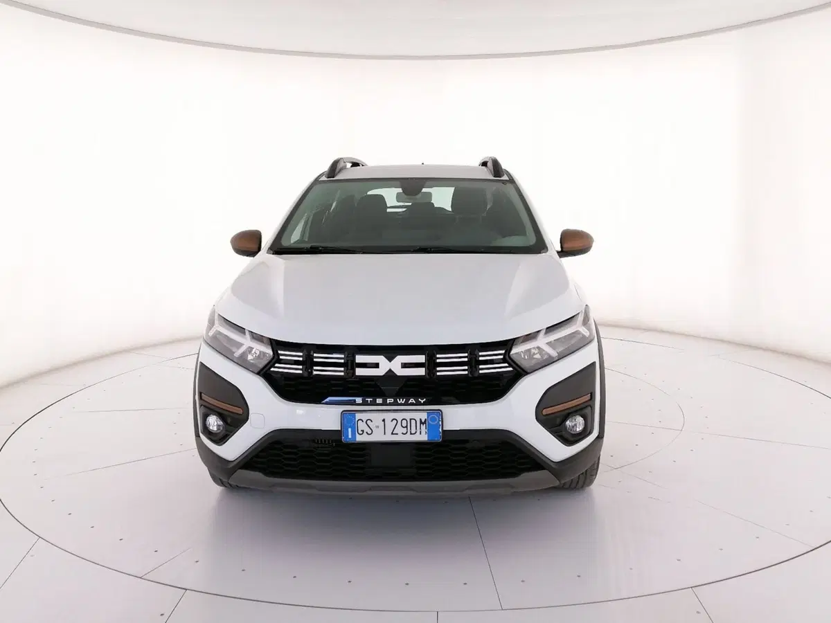 Dacia Sandero usata a Roma (5)