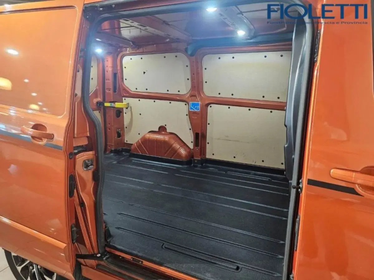 Ford Transit Custom Furgone usata a Brescia (12)