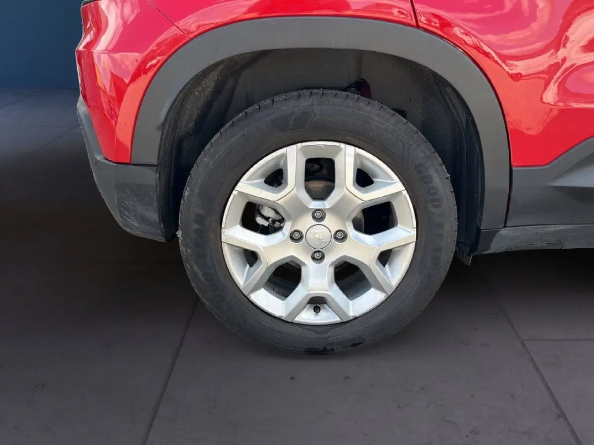 Jeep Avenger usata a Torino (7)