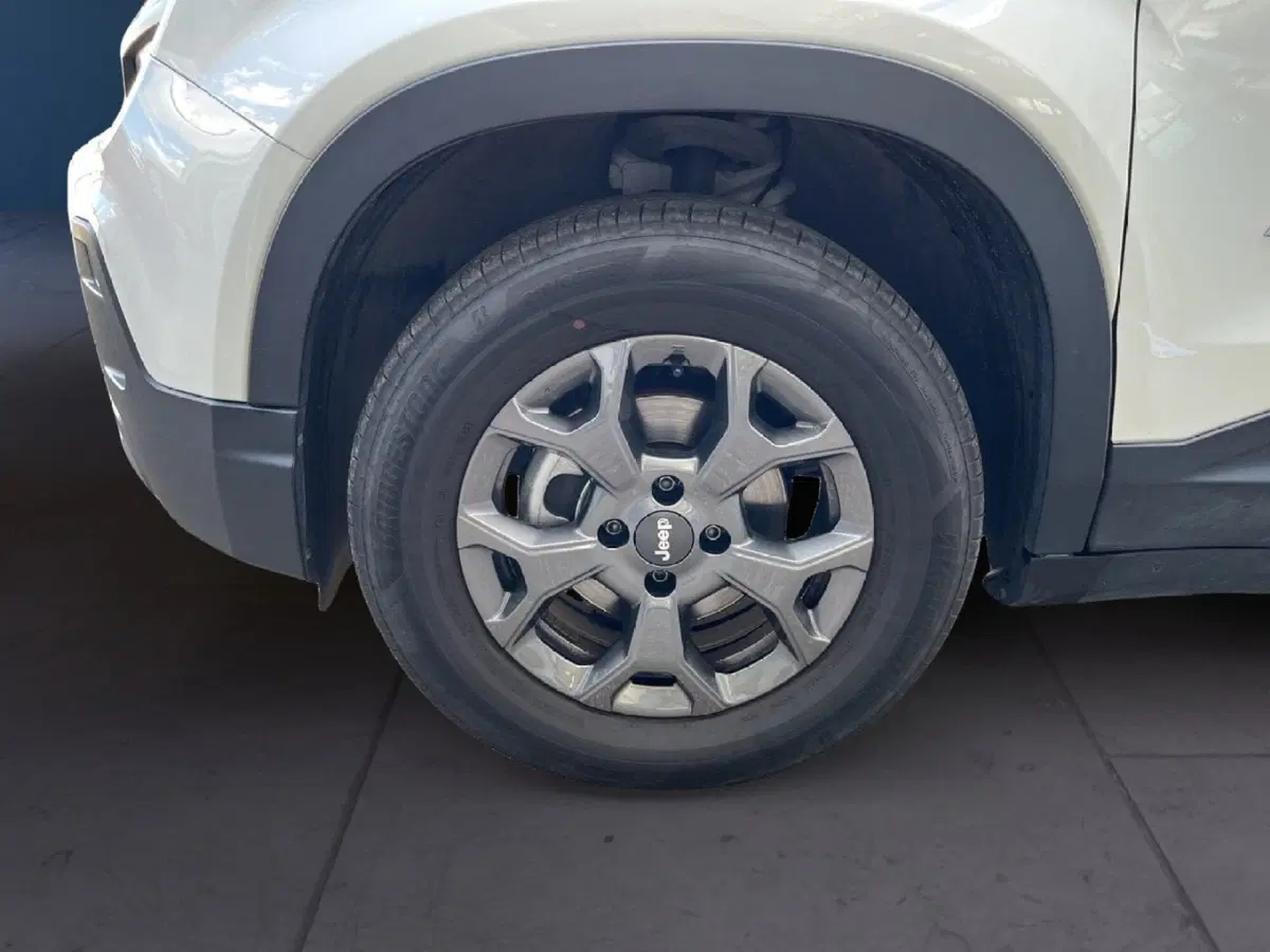 Jeep Avenger usata a Torino (7)