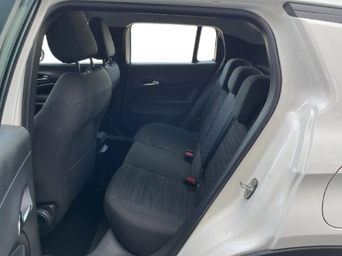 Jeep Avenger usata a Torino (9)