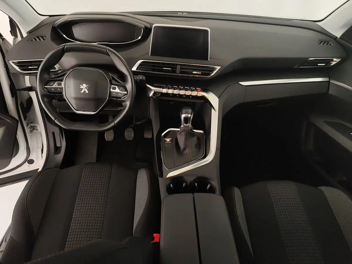 Peugeot 3008 usata a Caserta (16)