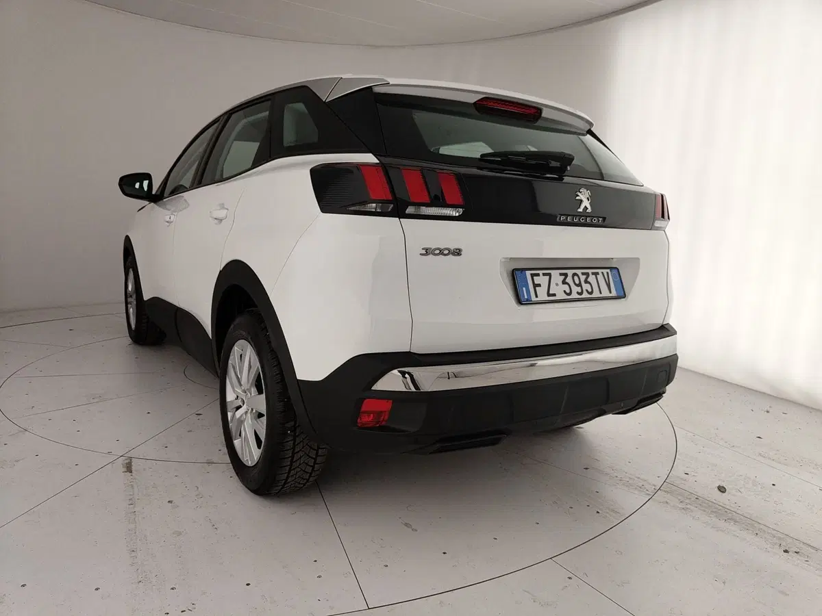 Peugeot 3008 usata a Caserta (9)