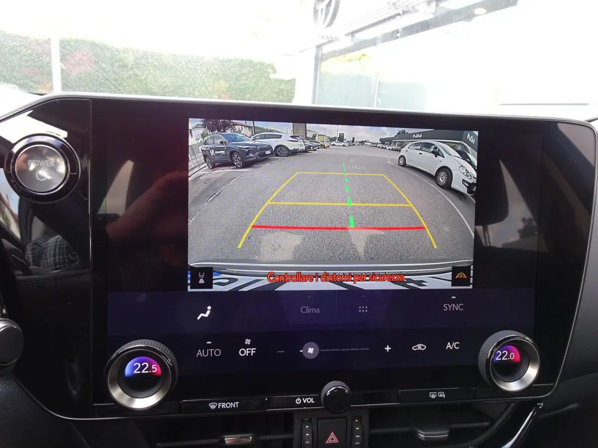 Lexus NX usata a Venezia (17)