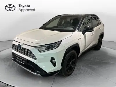 Toyota Rav4 vvt-ie h Style awd-i 222cv e-cvt del 2022 usata a Milano
