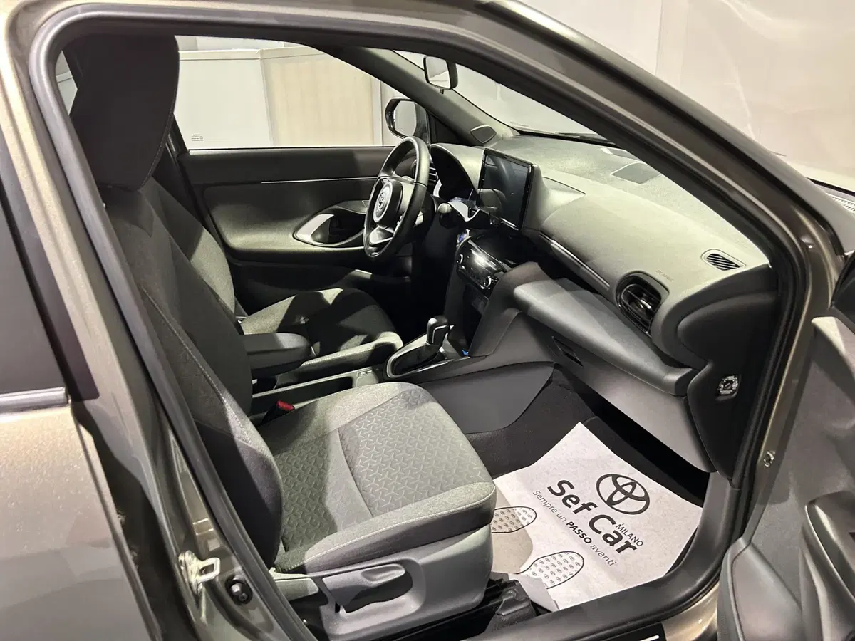Toyota Yaris Cross usata a Milano (4)