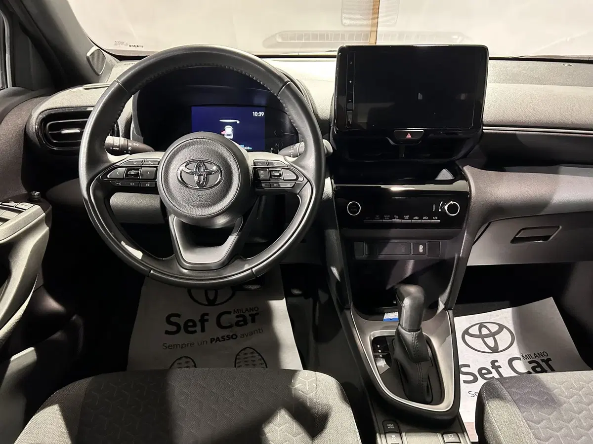 Toyota Yaris Cross usata a Milano (6)
