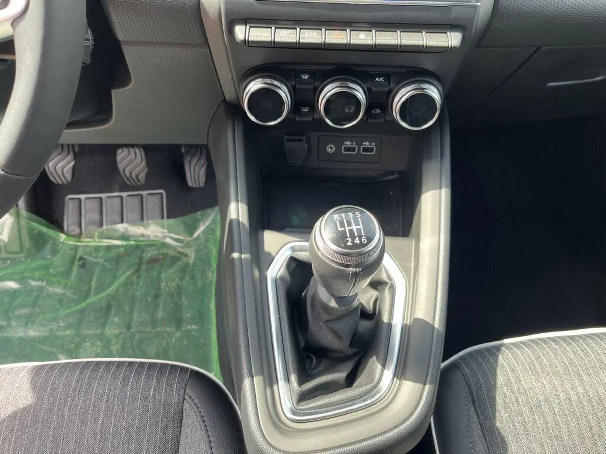 Mitsubishi Colt nuova a Alessandria (10)