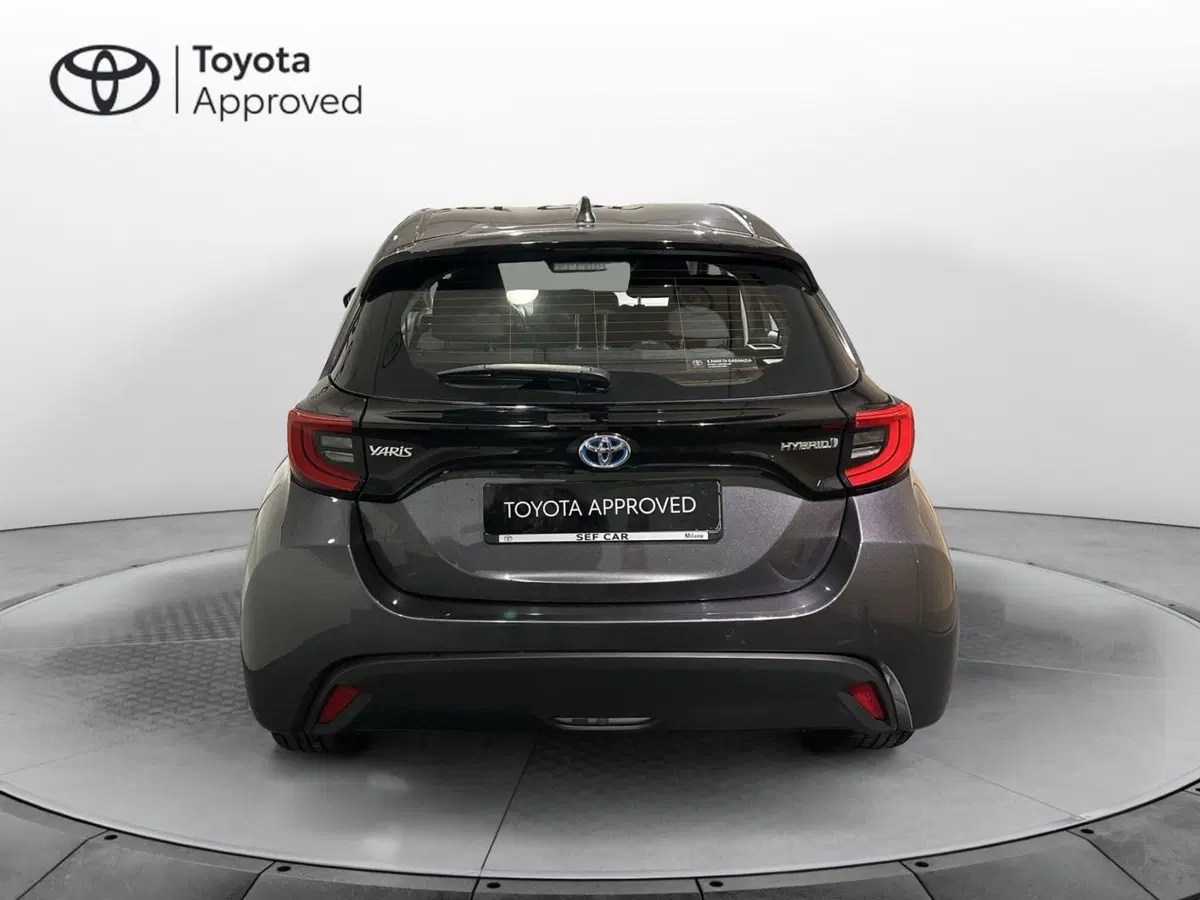 Toyota Yaris usata a Milano (4)