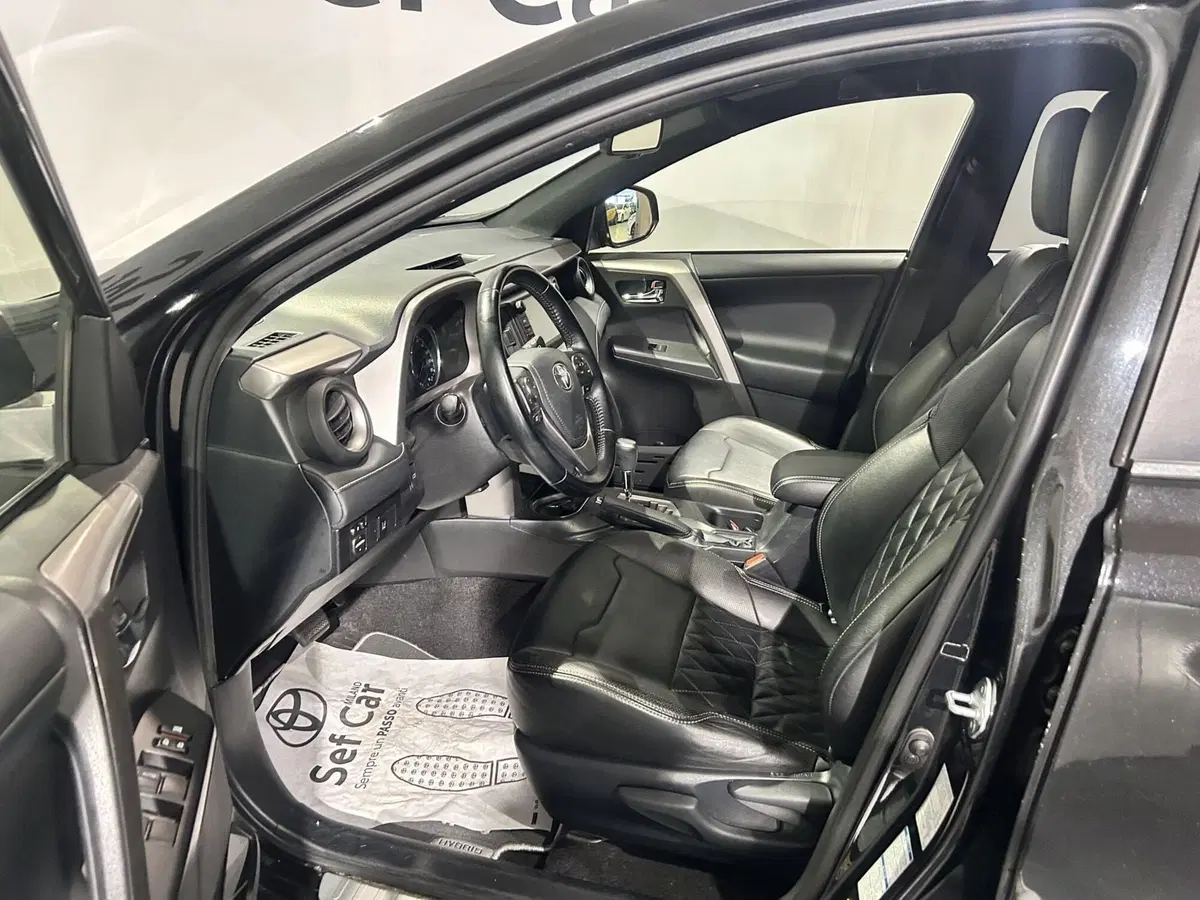 Toyota Rav4 usata a Milano (10)