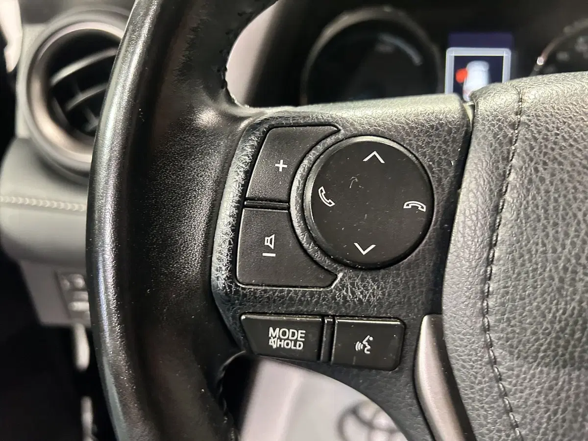 Toyota Rav4 usata a Milano (13)