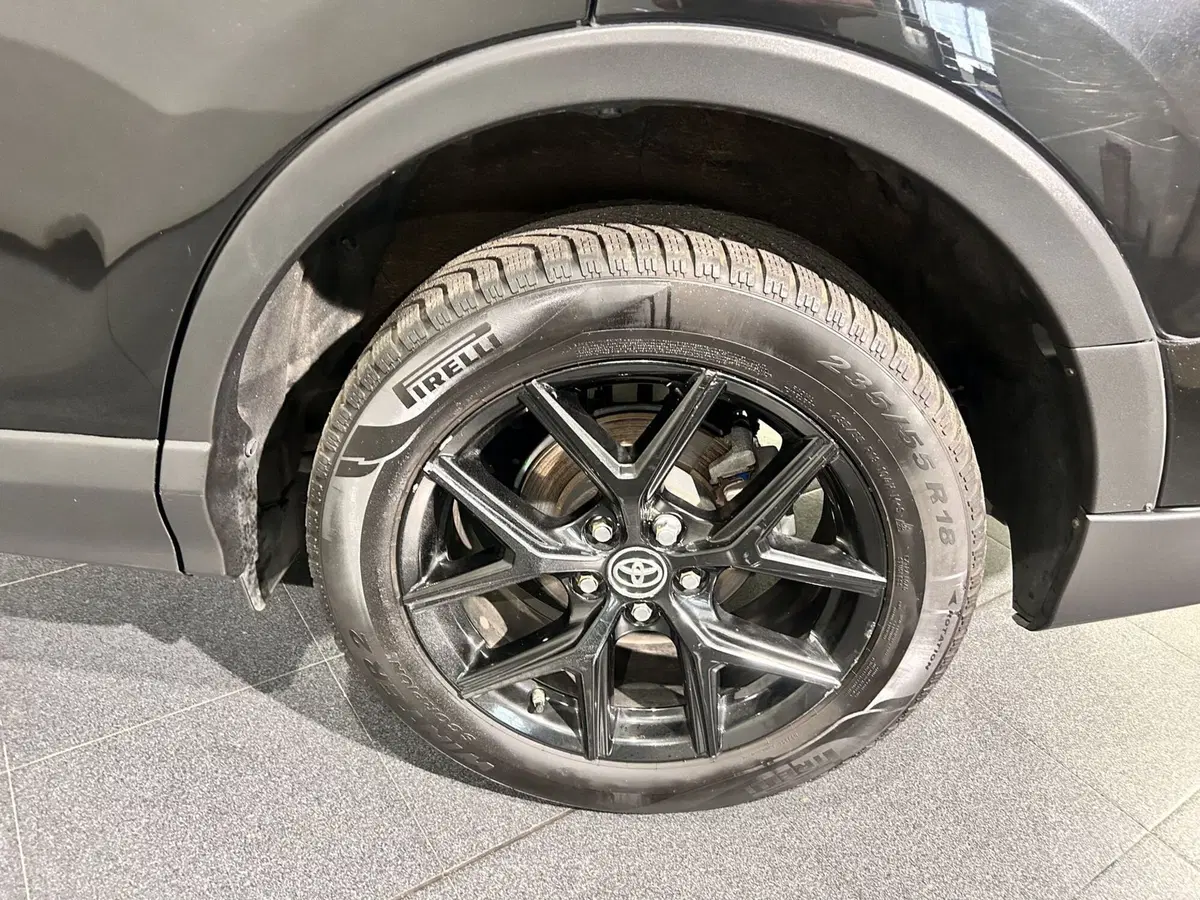 Toyota Rav4 usata a Milano (6)