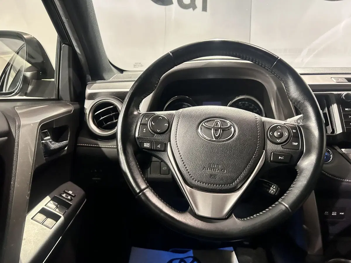 Toyota Rav4 usata a Milano (7)