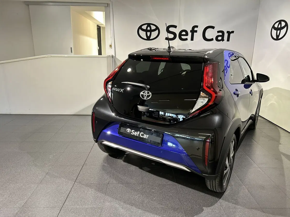 Toyota Aygo X usata a Milano (4)