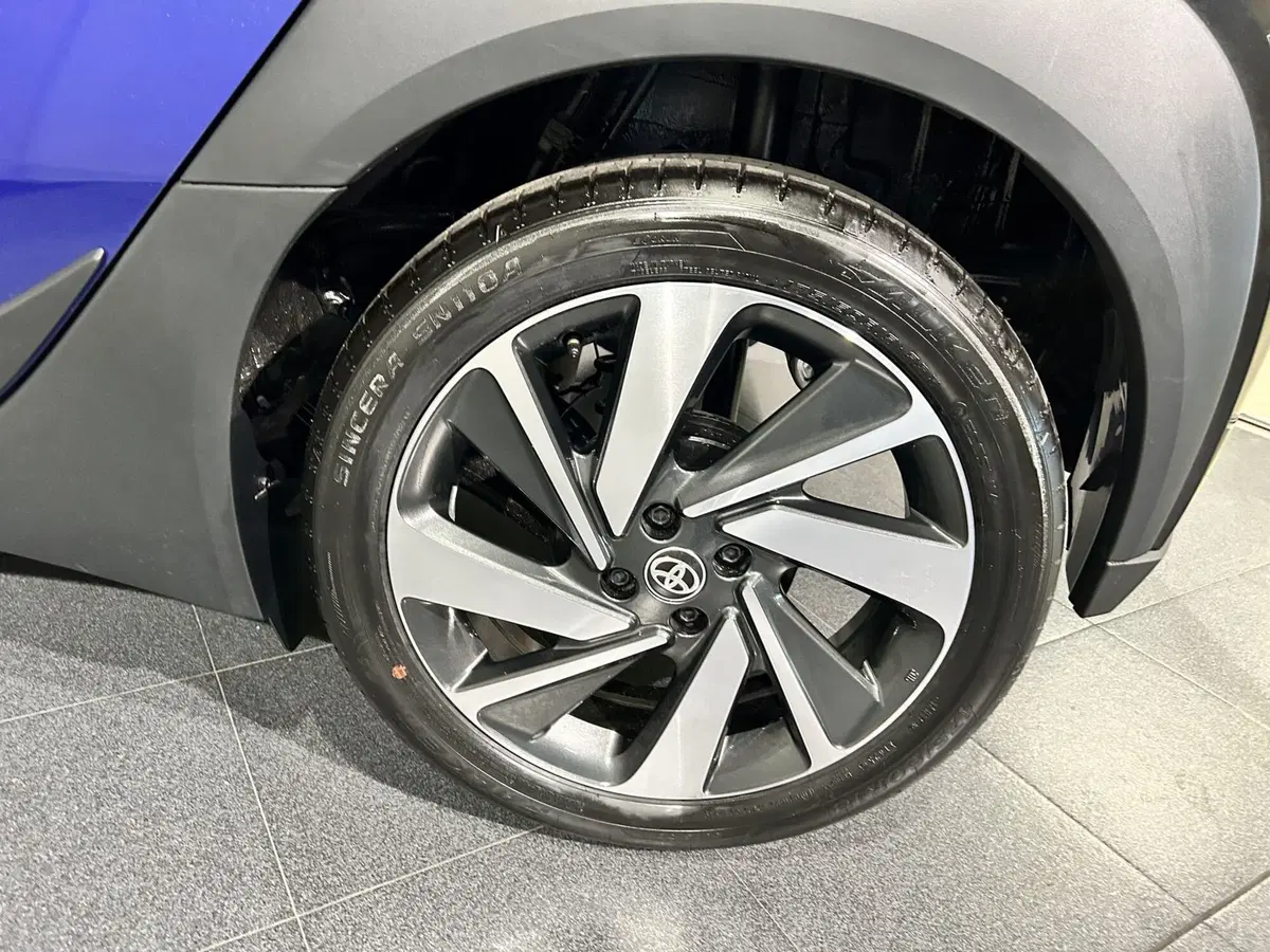 Toyota Aygo X usata a Milano (7)