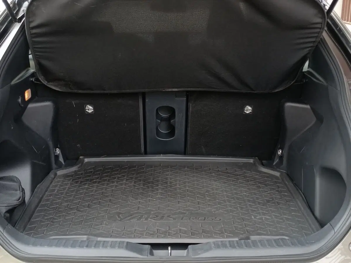 Toyota Yaris Cross usata a Milano (6)