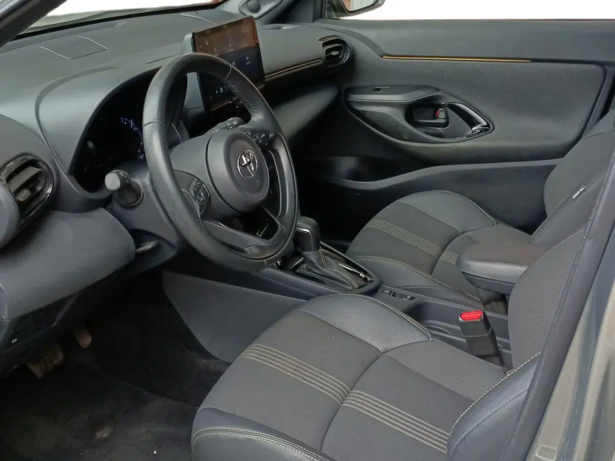 Toyota Yaris Cross usata a Milano (7)