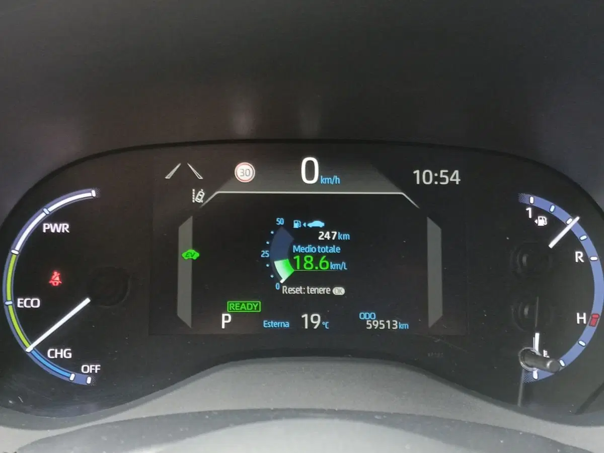 Toyota Yaris Cross usata a Milano (9)