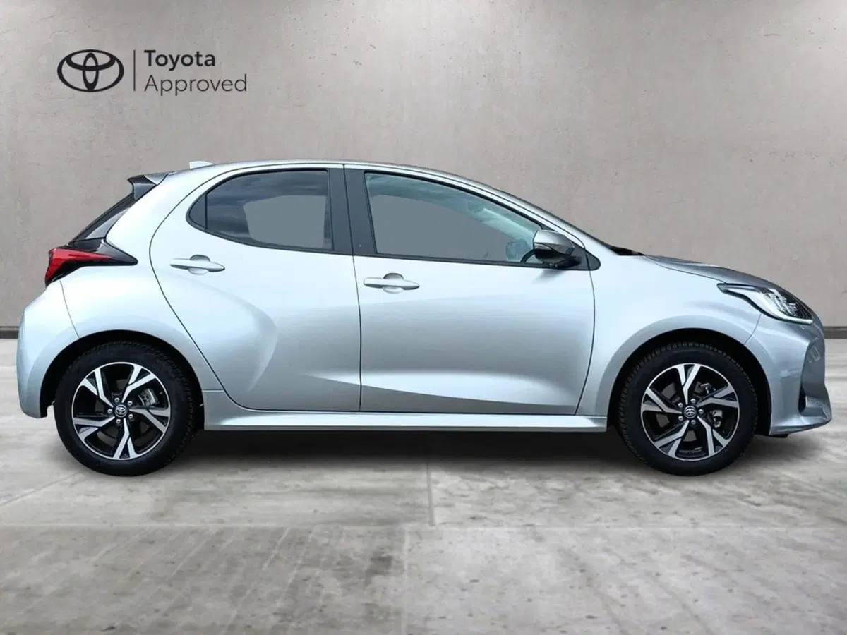 Toyota Yaris usata a Milano (3)