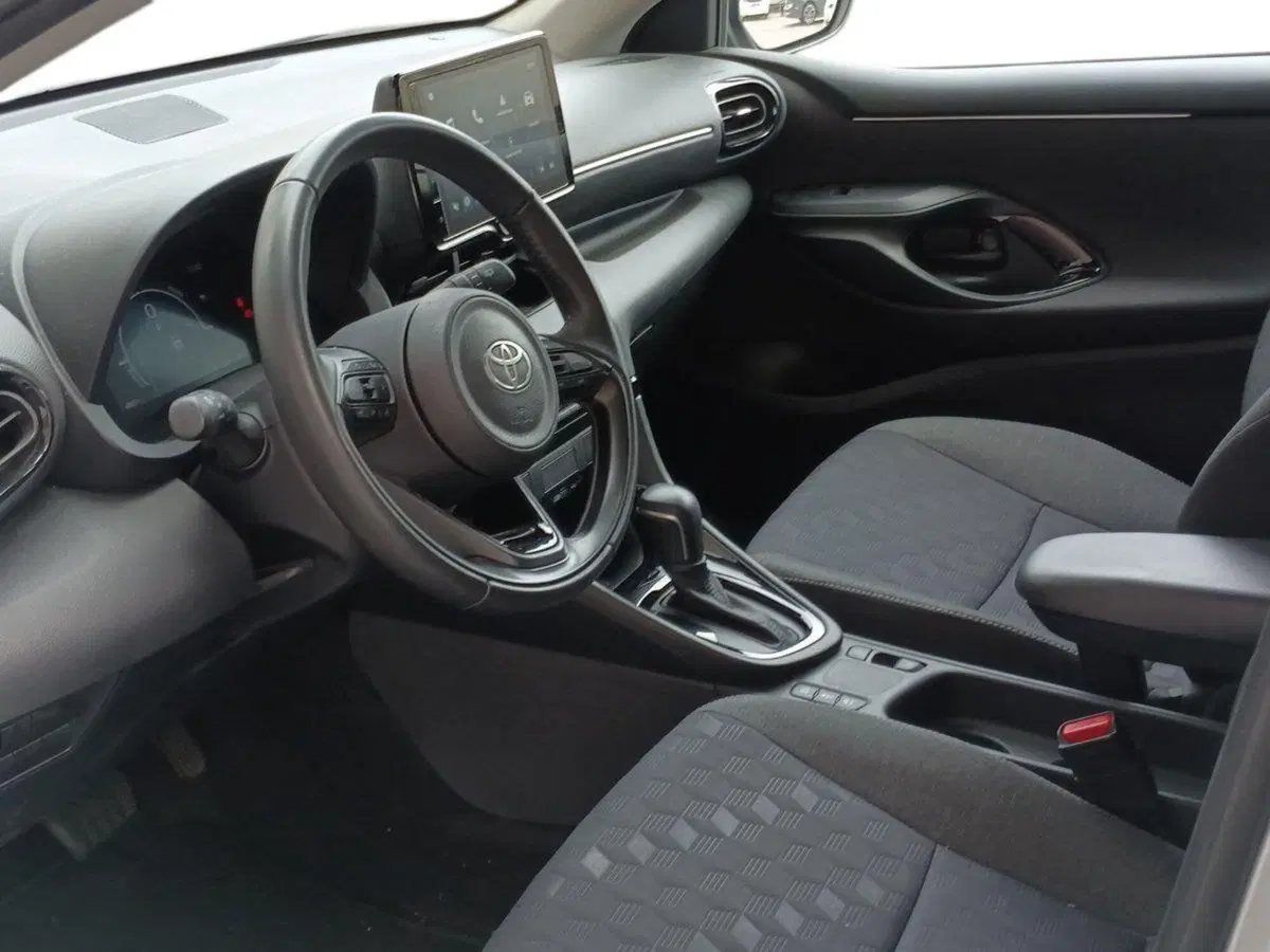 Toyota Yaris usata a Milano (6)