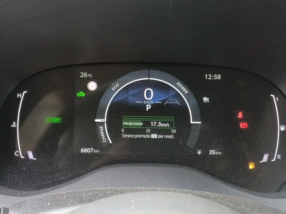 Toyota Yaris usata a Milano (8)