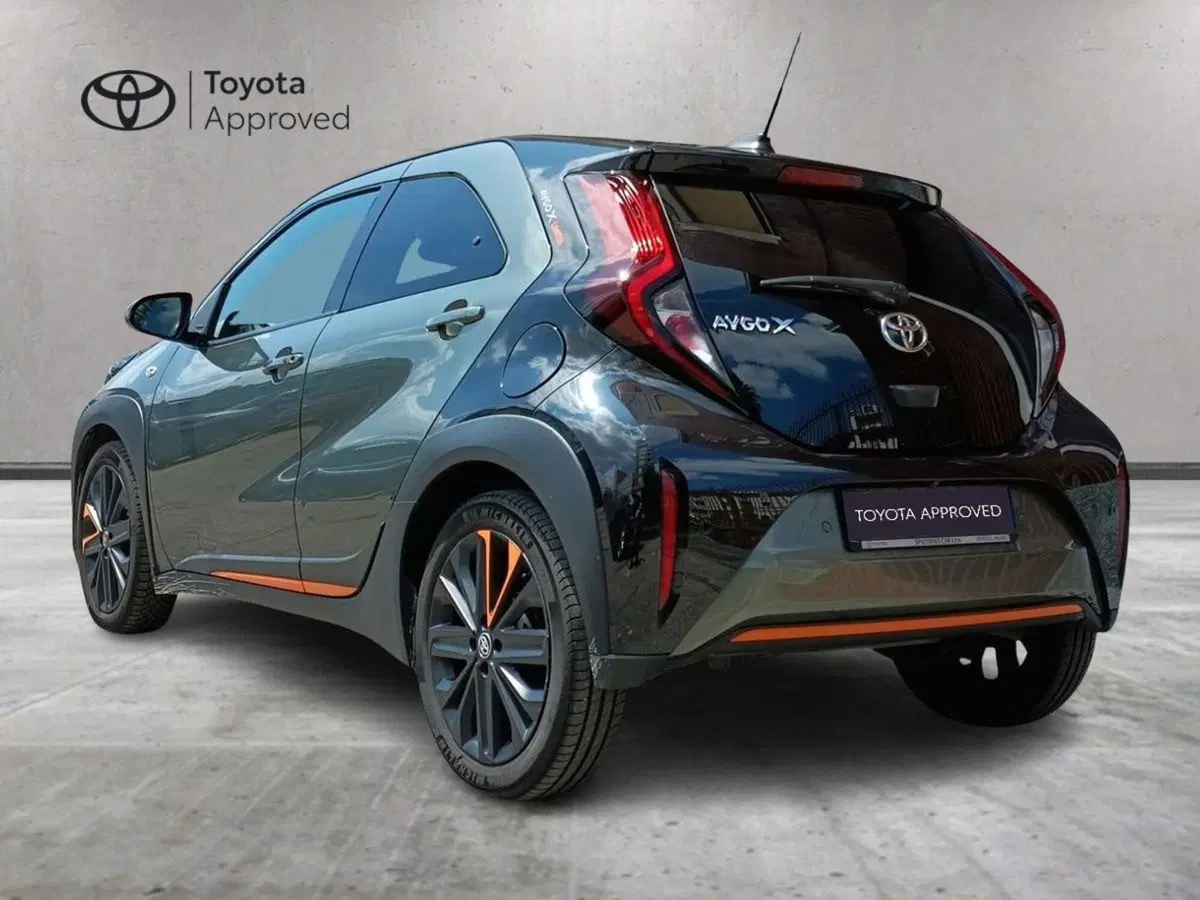 Toyota Aygo X usata a Milano (5)