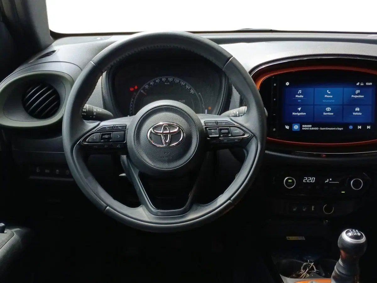 Toyota Aygo X usata a Milano (8)