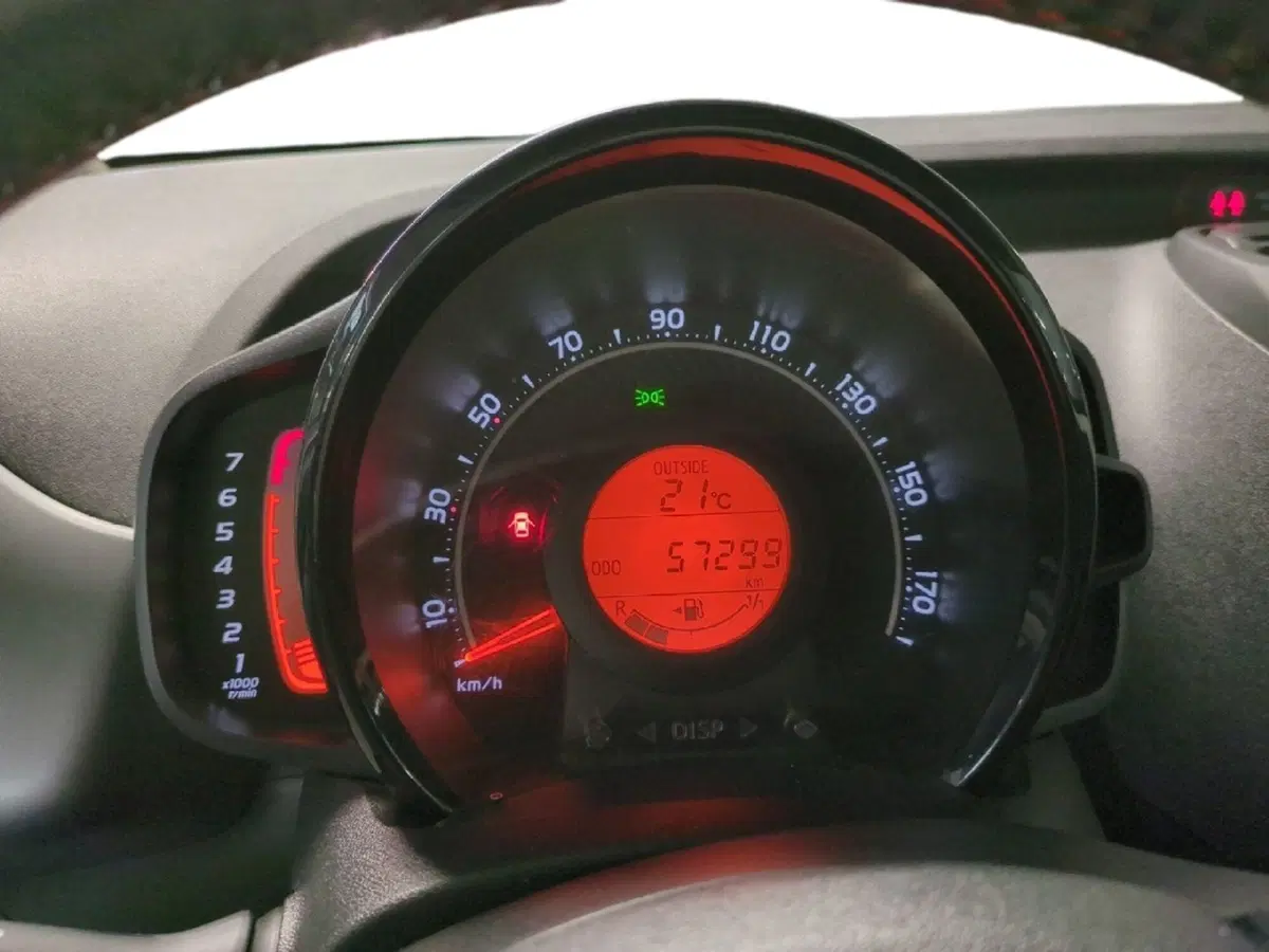Toyota Aygo usata a Milano (12)