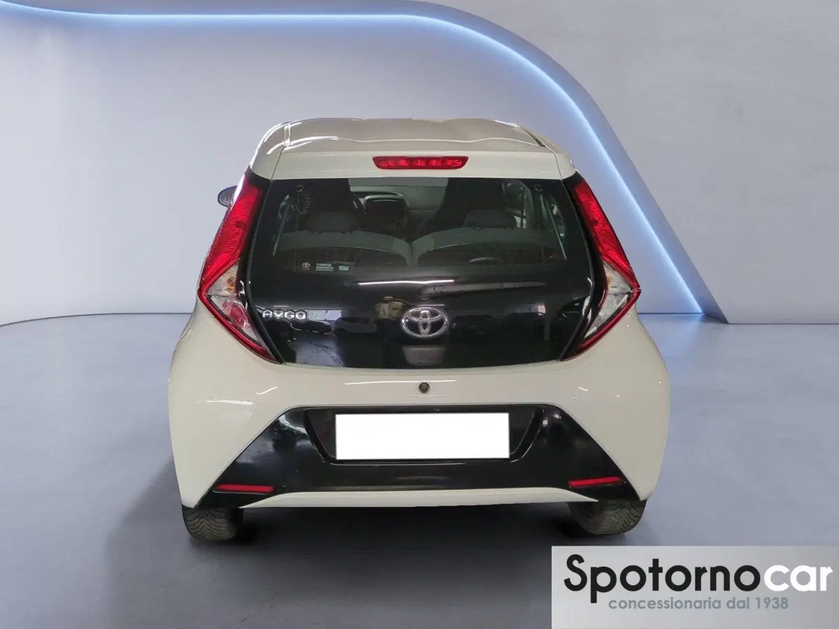 Toyota Aygo usata a Milano (4)