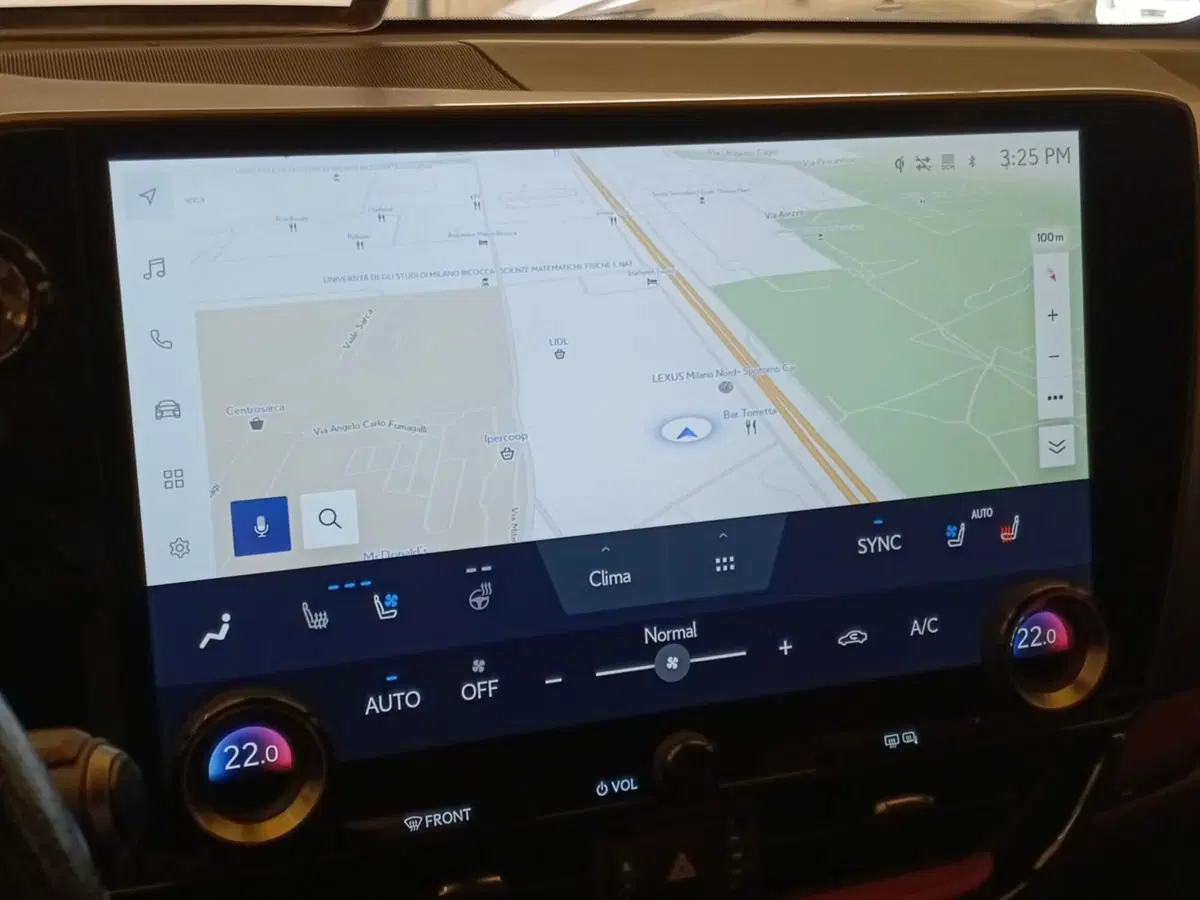 Lexus NX usata a Milano (10)