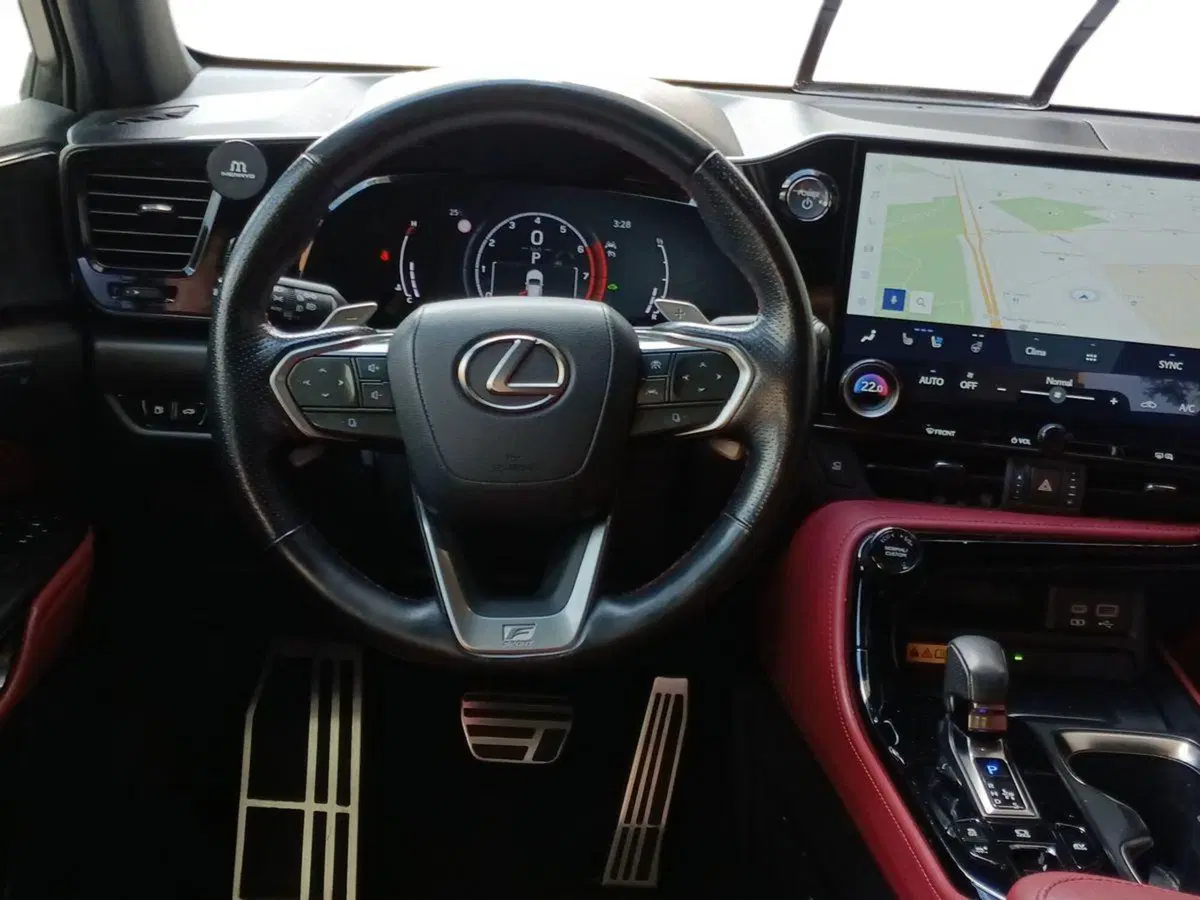 Lexus NX usata a Milano (8)