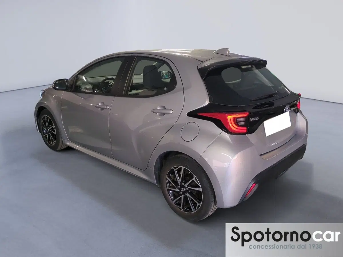 Toyota Yaris usata a Milano (3)