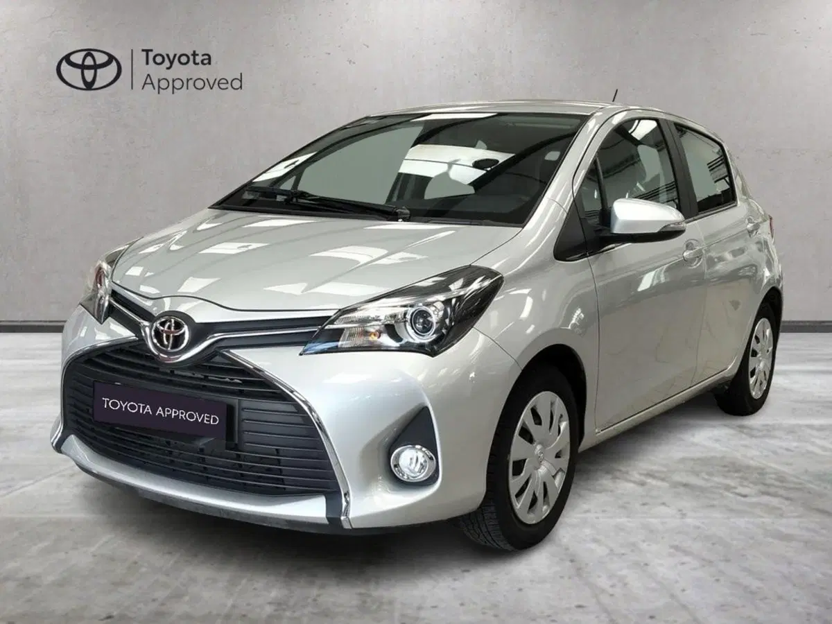 Toyota Yaris usata a Roma