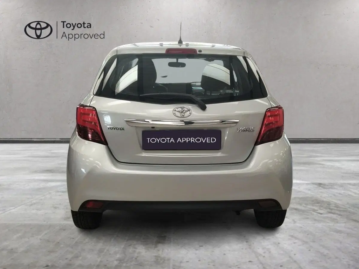 Toyota Yaris usata a Roma (11)