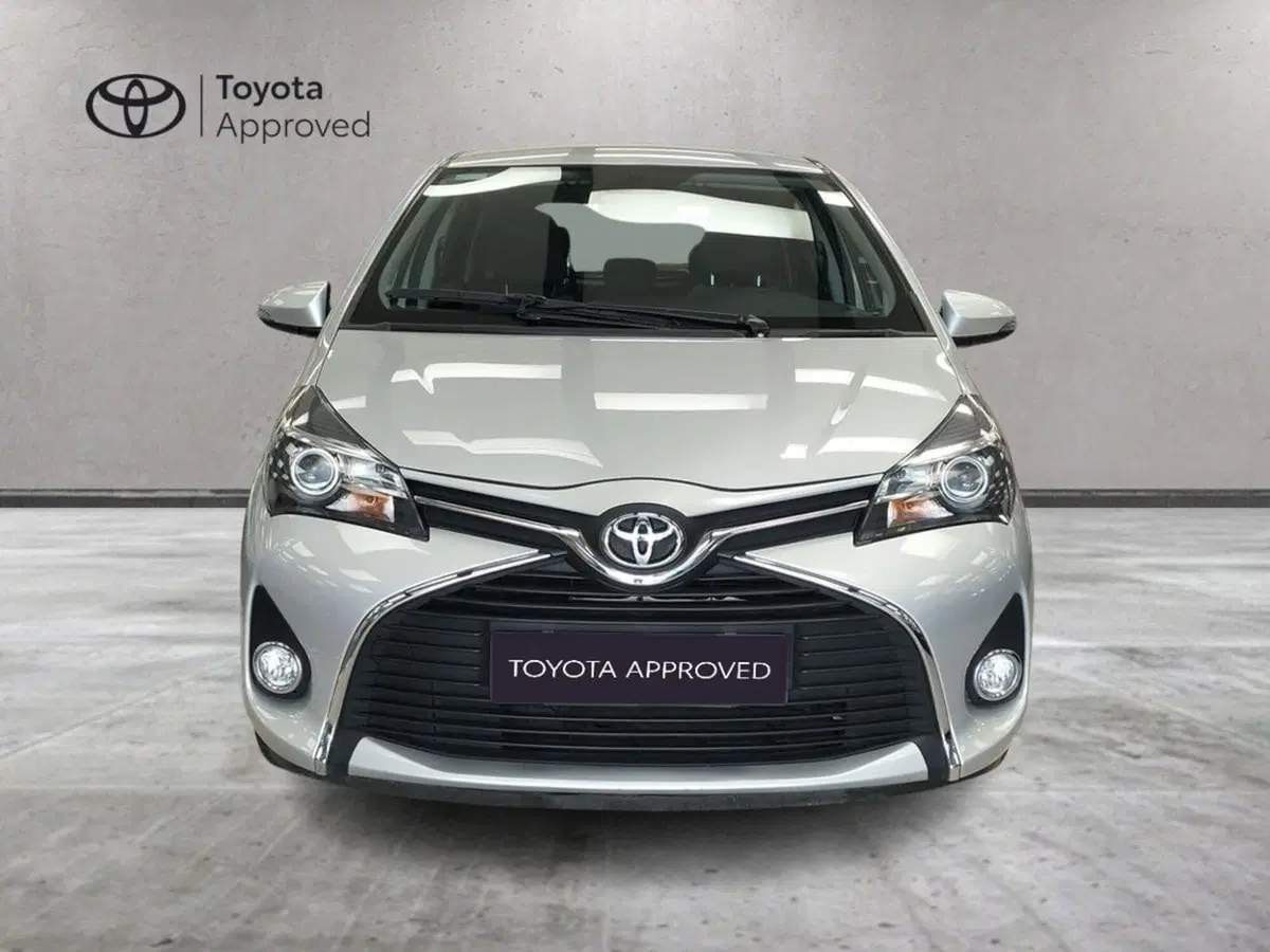 Toyota Yaris usata a Roma (12)