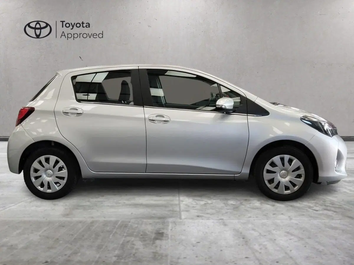 Toyota Yaris usata a Roma (4)