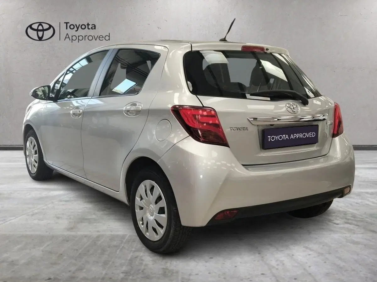 Toyota Yaris usata a Roma (5)