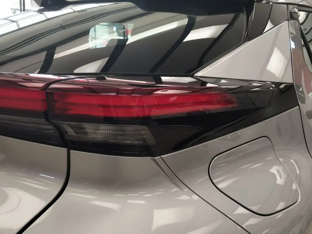 Toyota Toyota C-HR usata a Roma (16)