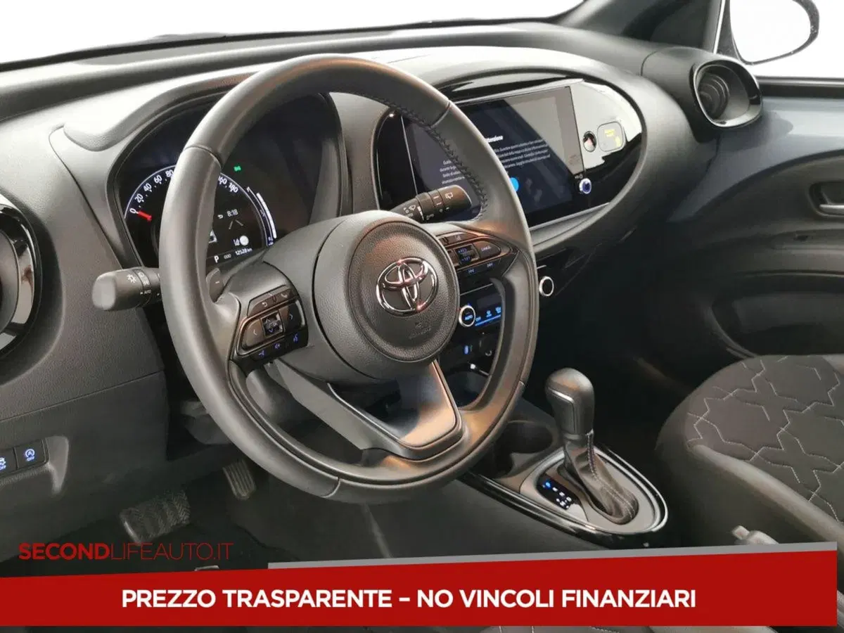 Toyota Aygo X usata a Chieti (13)