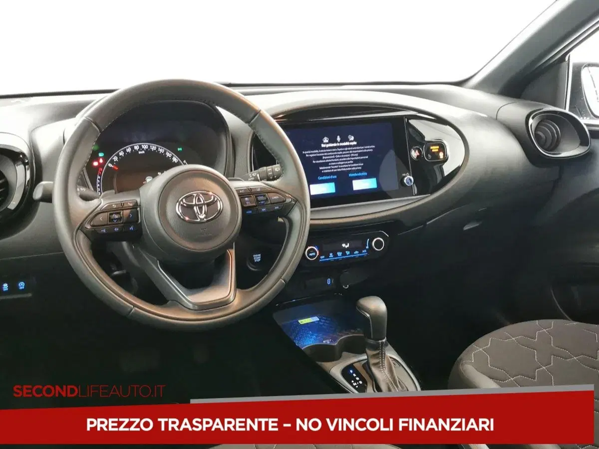 Toyota Aygo X usata a Chieti (14)
