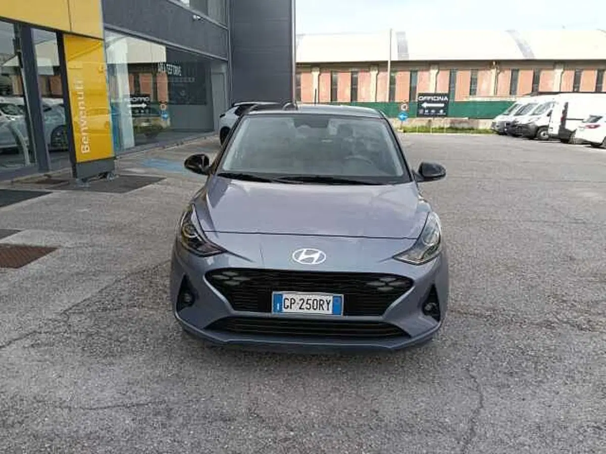 Hyundai i10 usata a Pesaro-Urbino (5)