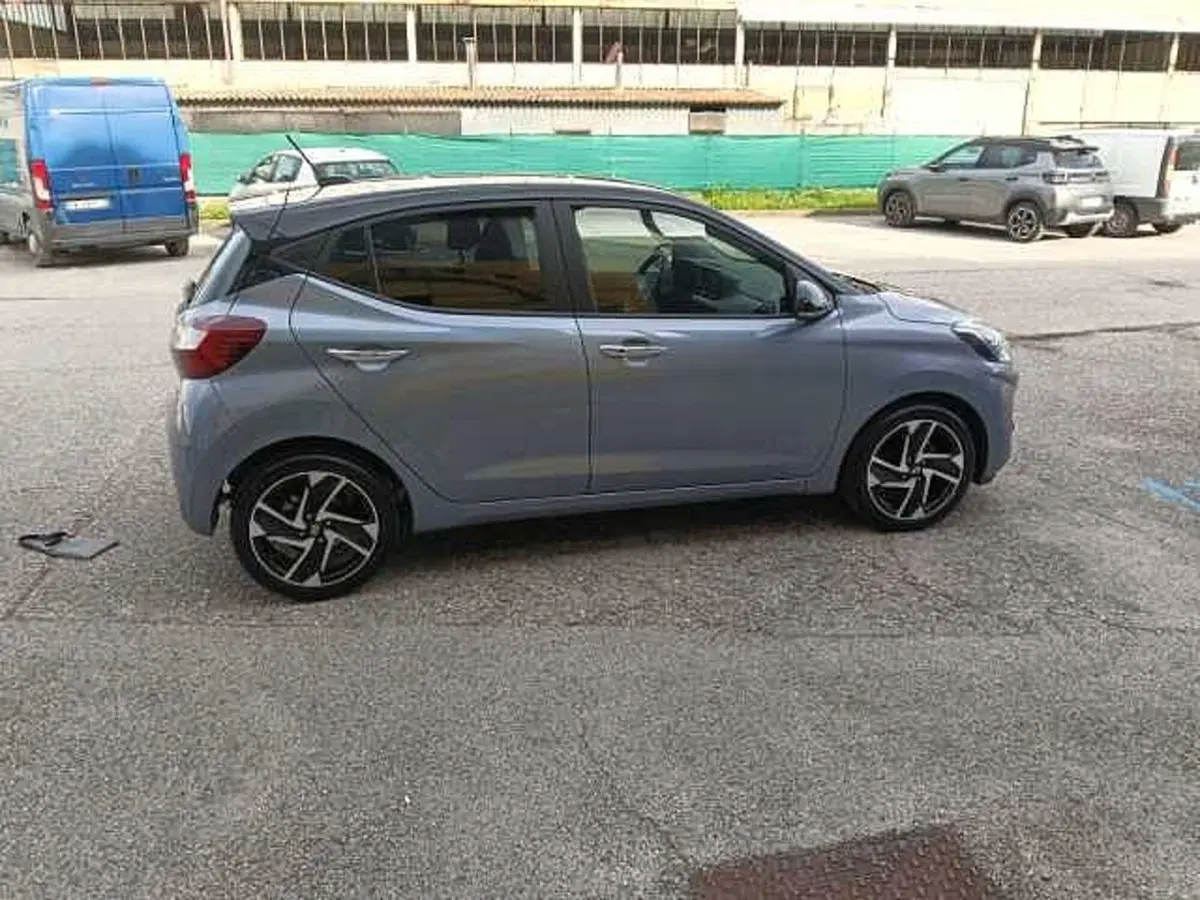 Hyundai i10 usata a Pesaro-Urbino (6)