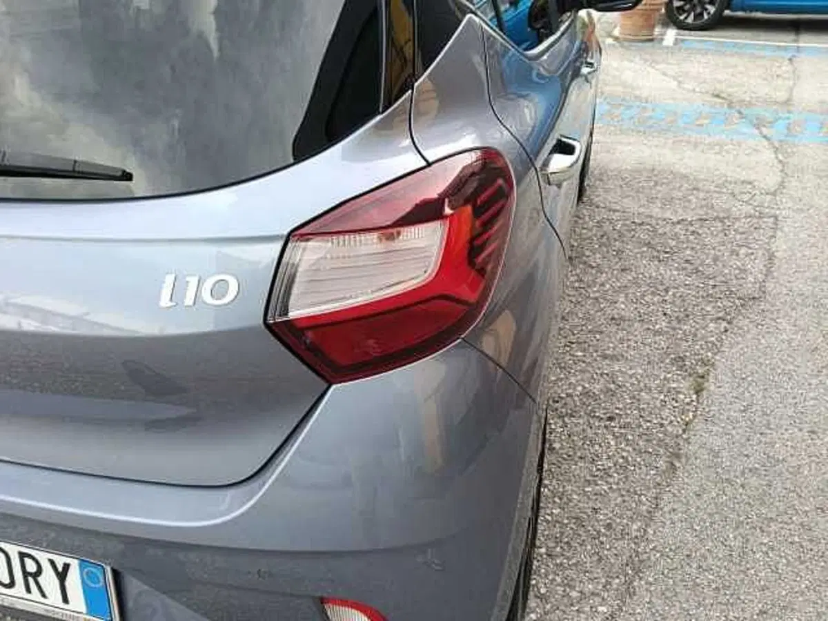 Hyundai i10 usata a Pesaro-Urbino (9)