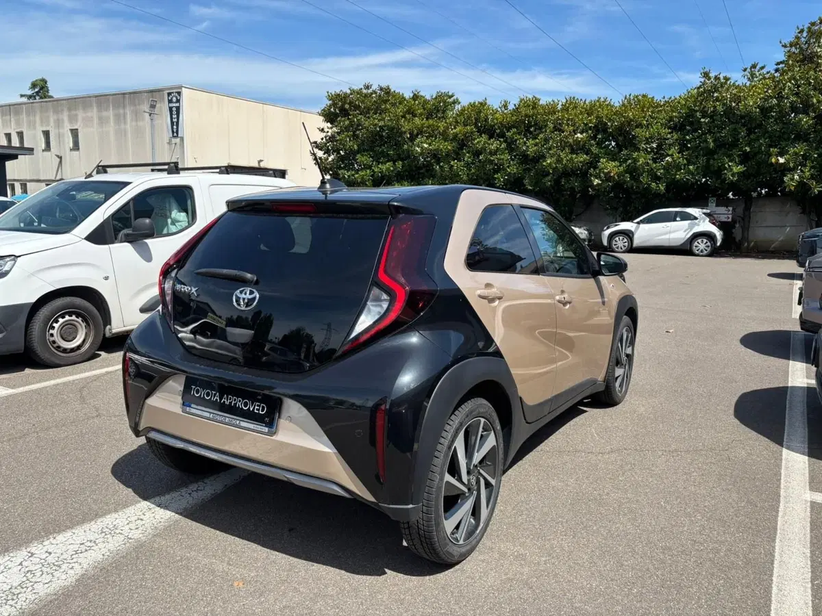 Toyota Aygo X usata a Bologna (5)