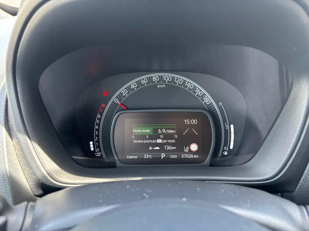 Toyota Aygo X usata a Bologna (8)